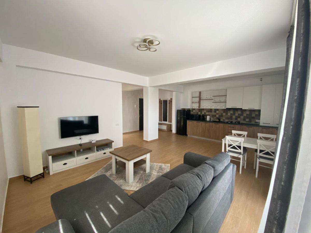 Costin Apartments C&C Residence 2 Năvodari Kültér fotó